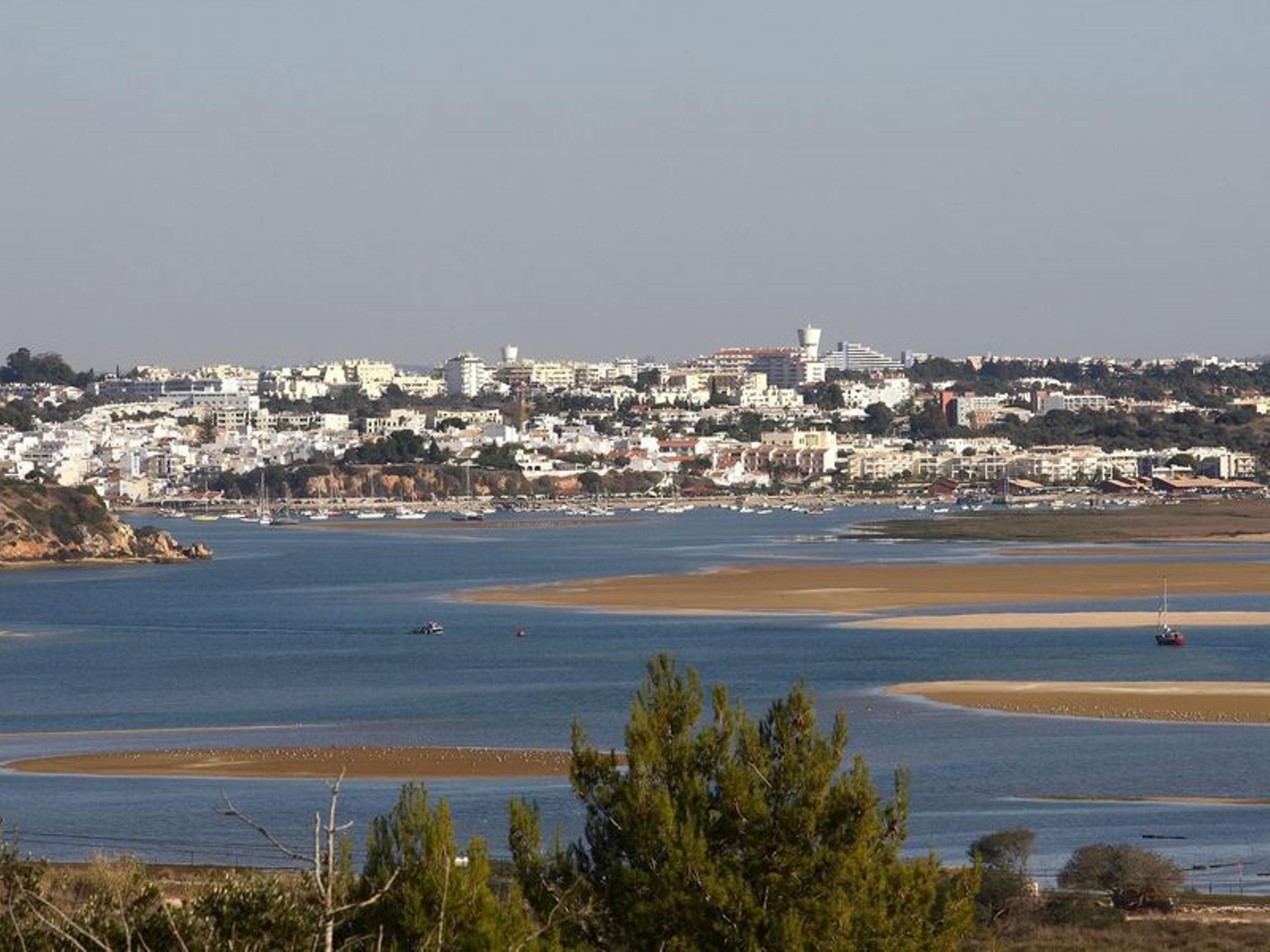 Yellow Alvor Garden 外观 照片
