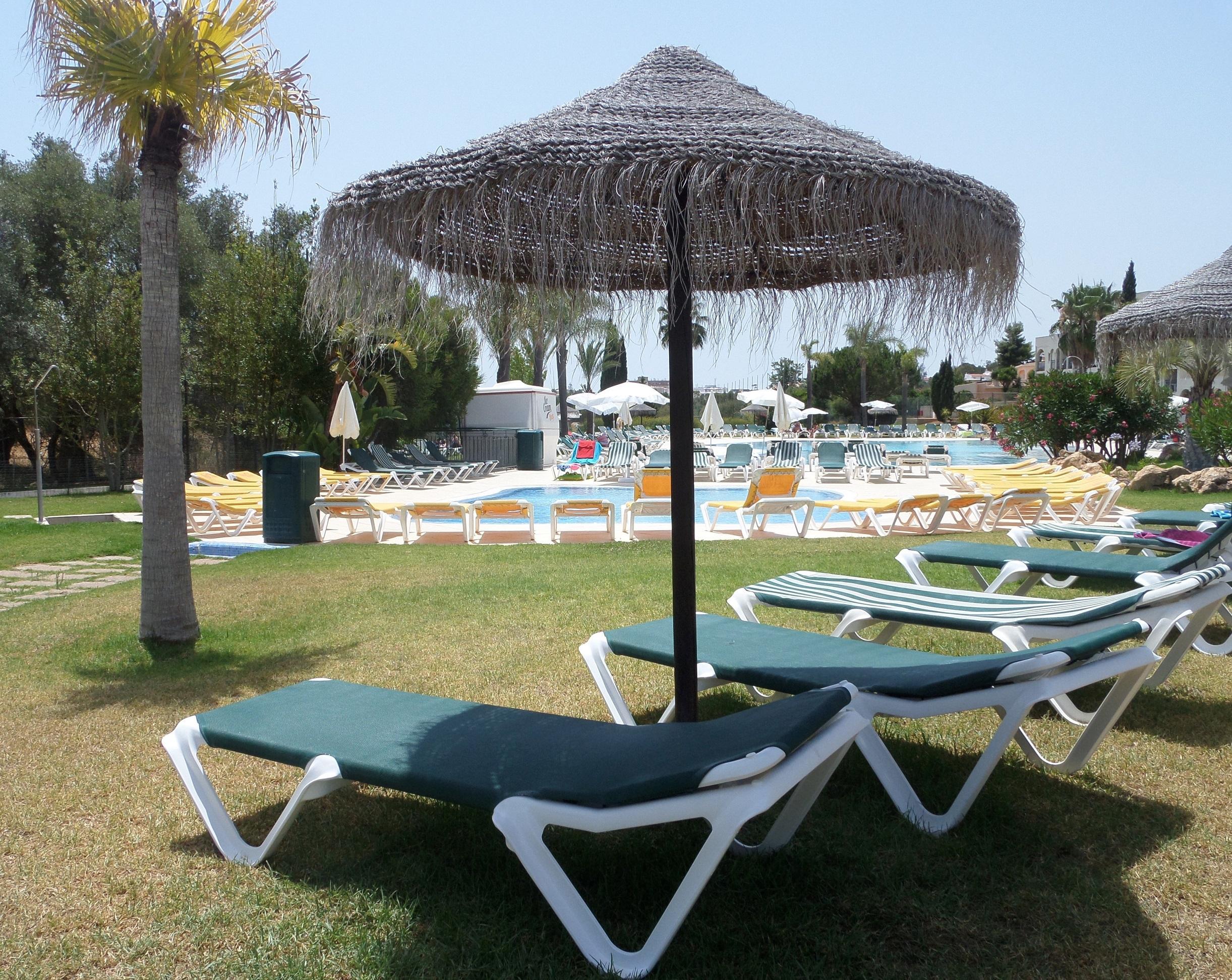 Yellow Alvor Garden 外观 照片